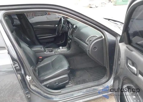 2016 Chrysler 300 Anniversary Edition из США, поврежденный, VIN 2C3CCAAG0GH135642